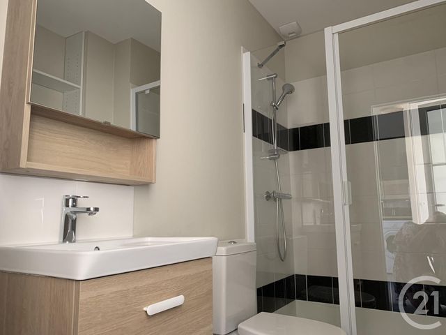 Appartement F1 &agrave; louer - 1 pi&egrave;ce - 32,85 m2 - Chateauroux - 36 - CENTRE