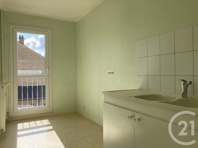 Appartement Studio à louer - 2 pièces - 34 m2 - Chateauroux - 36 - CENTRE