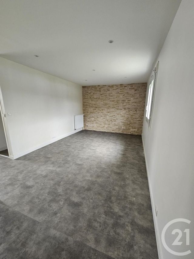 Maison &agrave; louer - 5 pi&egrave;ces - 135,82 m2 - Chateauroux - 36 - CENTRE