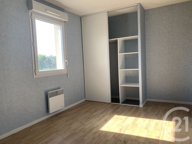 Appartement T3 &agrave; louer - 3 pi&egrave;ces - 63,32 m2 - Chateauroux - 36 - CENTRE