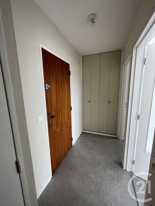 Appartement F1 à louer - 1 pièce - 44,09 m2 - Chateauroux - 36 - CENTRE