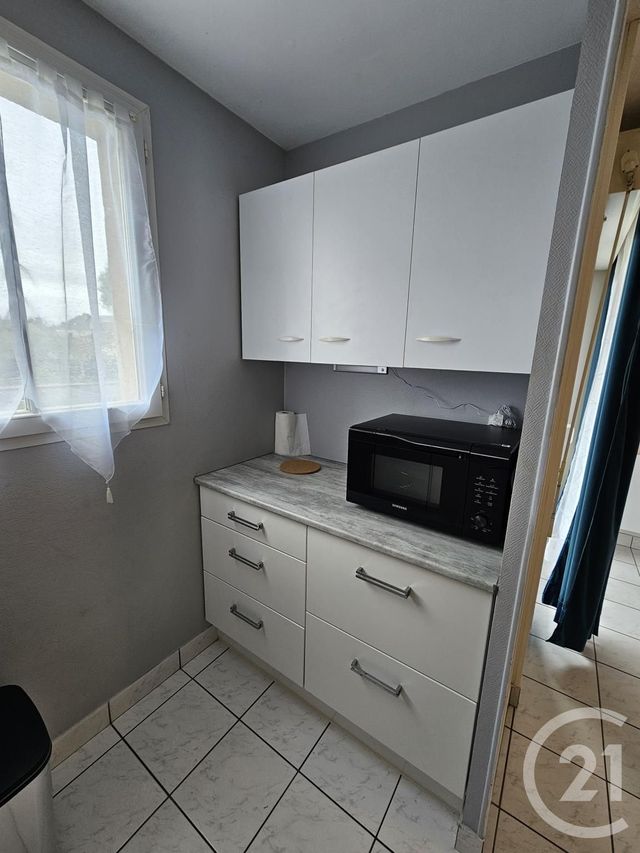 Appartement F2 à louer - 2 pièces - 36,72 m2 - Chateauroux - 36 - CENTRE