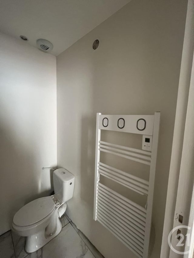 Appartement T1 à louer - 1 pièce - 22 m2 - Issoudun - 36 - CENTRE