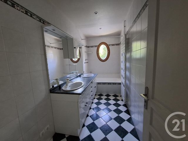 Maison à vendre - 5 pièces - 96 m2 - Valencay - 36 - CENTRE