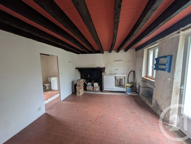 Maison à vendre - 3 pièces - 82 m2 - Jeu Les Bois - 36 - CENTRE