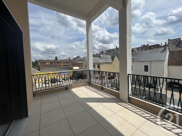 Appartement T3 à louer - 3 pièces - 89,95 m2 - Chateauroux - 36 - CENTRE