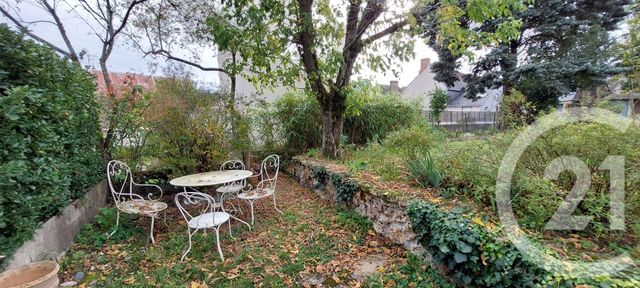 Maison à vendre - 8 pièces - 242 m2 - Issoudun - 36 - CENTRE