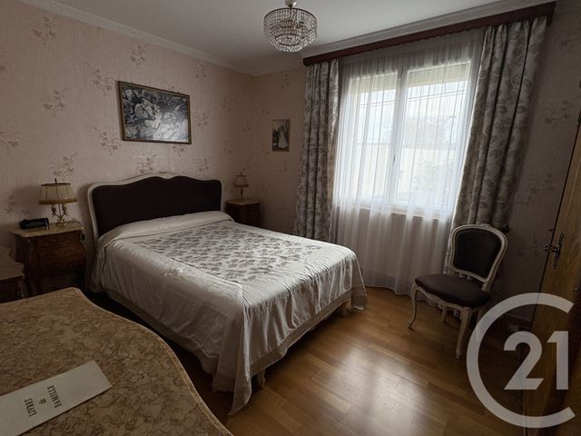 Maison à vendre - 5 pièces - 120 m2 - Deols - 36 - CENTRE