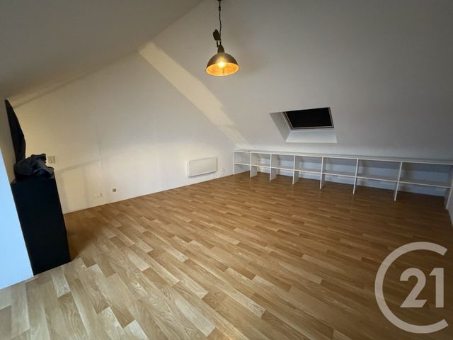 Maison &agrave; louer - 4 pi&egrave;ces - 124 m2 - Chateauroux - 36 - CENTRE