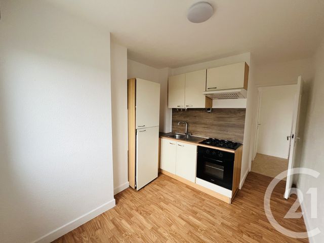 Appartement F3 à vendre - 3 pièces - 65 m2 - Chateauroux - 36 - CENTRE