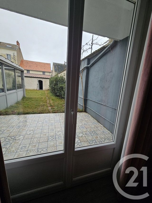 Appartement T2 &agrave; louer - 2 pi&egrave;ces - 69,65 m2 - Chateauroux - 36 - CENTRE