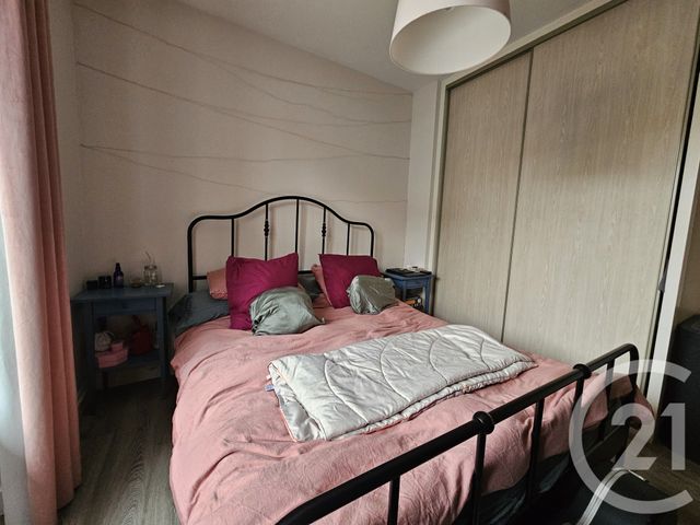 Appartement T2 &agrave; louer - 2 pi&egrave;ces - 69,65 m2 - Chateauroux - 36 - CENTRE