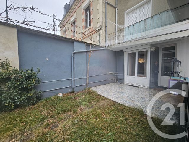 Appartement T2 &agrave; louer - 2 pi&egrave;ces - 69,65 m2 - Chateauroux - 36 - CENTRE