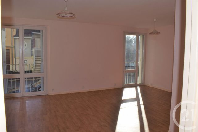 Appartement F4 à louer - 4 pièces - 81,97 m2 - Chateauroux - 36 - CENTRE