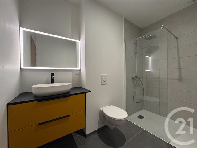 Appartement T2 &agrave; louer - 2 pi&egrave;ces - 50,15 m2 - Chateauroux - 36 - CENTRE