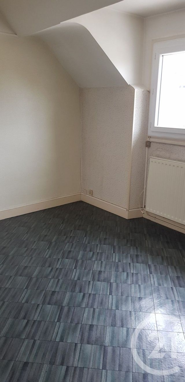 Appartement T4 &agrave; louer - 4 pi&egrave;ces - 72,27 m2 - Chateauroux - 36 - CENTRE