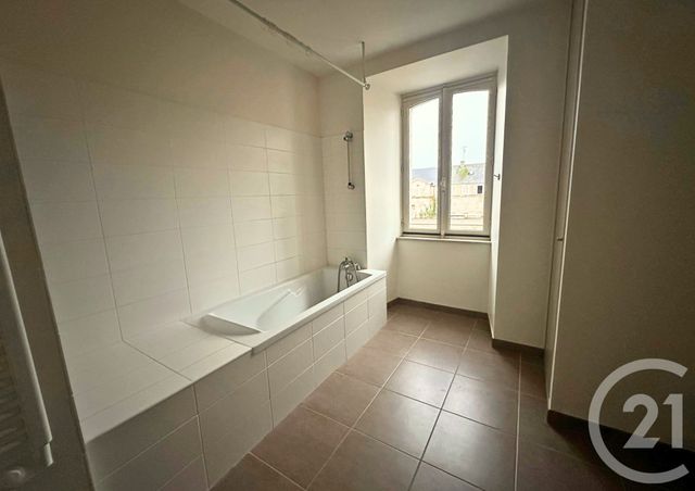 Appartement T3 &agrave; louer - 3 pi&egrave;ces - 68,32 m2 - Chateauroux - 36 - CENTRE