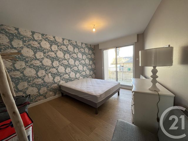 Appartement T3 &agrave; louer - 3 pi&egrave;ces - 102 m2 - Chateauroux - 36 - CENTRE