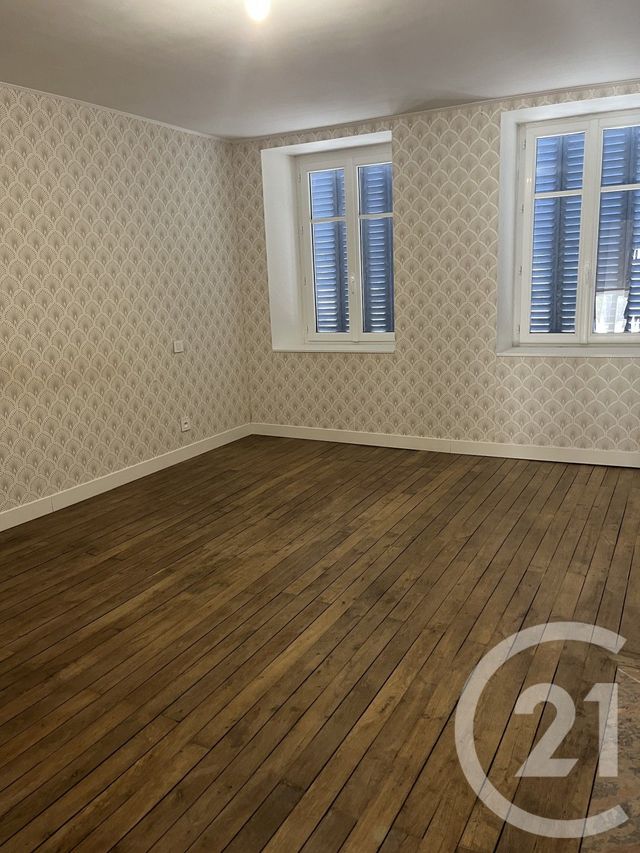 Maison &agrave; louer - 6 pi&egrave;ces - 130 m2 - Benevent L Abbaye - 23 - LIMOUSIN