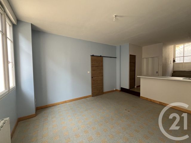 Maison &agrave; louer - 6 pi&egrave;ces - 130 m2 - Benevent L Abbaye - 23 - LIMOUSIN