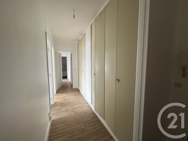 Appartement T1 &agrave; louer - 1 pi&egrave;ce - 41,37 m2 - Chateauroux - 36 - CENTRE