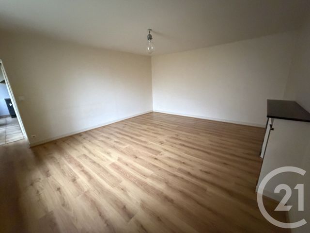 Maison &agrave; louer - 1 pi&egrave;ce - 41,80 m2 - Chateauroux - 36 - CENTRE