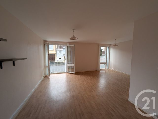 Appartement F4 &agrave; vendre - 4 pi&egrave;ces - 84 m2 - Chateauroux - 36 - CENTRE