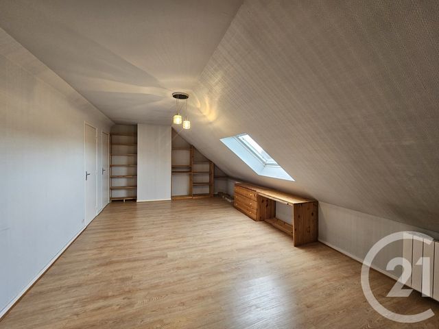 Maison &agrave; louer - 5 pi&egrave;ces - 108,41 m2 - Chateauroux - 36 - CENTRE