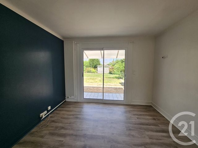 Maison &agrave; louer - 3 pi&egrave;ces - 71,63 m2 - Chateauroux - 36 - CENTRE