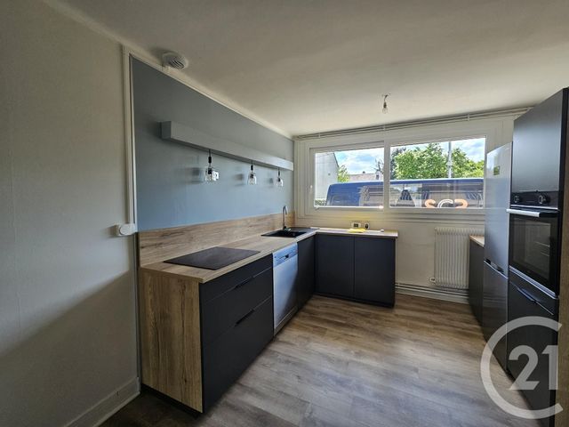 Maison &agrave; louer - 3 pi&egrave;ces - 71,63 m2 - Chateauroux - 36 - CENTRE