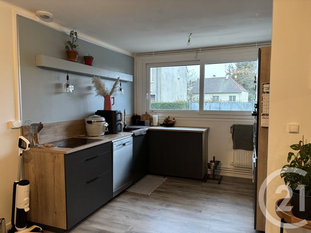 Maison &agrave; louer - 3 pi&egrave;ces - 71,63 m2 - Chateauroux - 36 - CENTRE