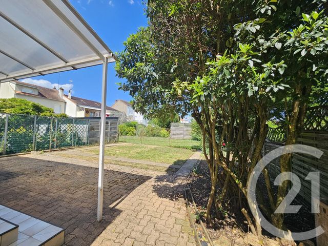 Maison &agrave; louer - 3 pi&egrave;ces - 71,63 m2 - Chateauroux - 36 - CENTRE