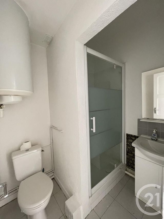 Appartement Duplex &agrave; louer - 2 pi&egrave;ces - 45,20 m2 - Chateauroux - 36 - CENTRE