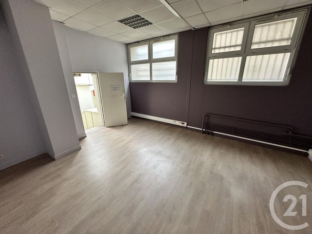 Immeuble &agrave; vendre - 211 m2 - Chateauroux - 36 - CENTRE