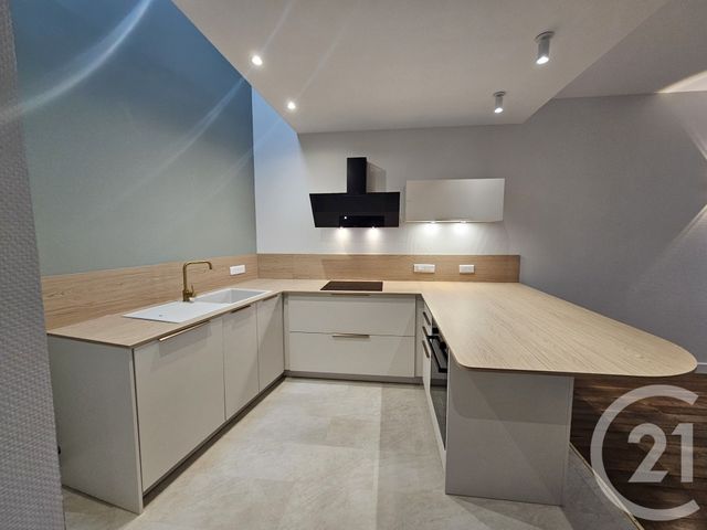 Maison &agrave; louer - 4 pi&egrave;ces - 75 m2 - Chateauroux - 36 - CENTRE