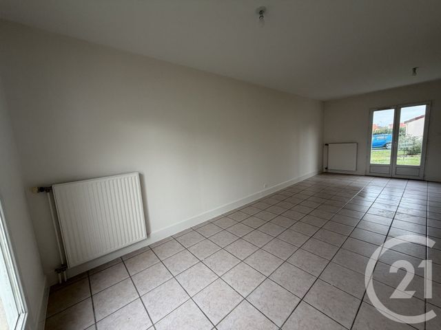 Maison &agrave; louer - 4 pi&egrave;ces - 86,68 m2 - Chateauroux - 36 - CENTRE