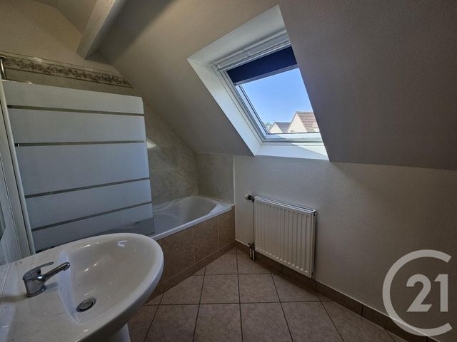 Maison &agrave; louer - 4 pi&egrave;ces - 86,68 m2 - Chateauroux - 36 - CENTRE