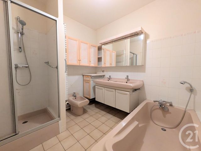 Appartement &agrave; vendre - 4 pi&egrave;ces - 107,20 m2 - Chateauroux - 36 - CENTRE