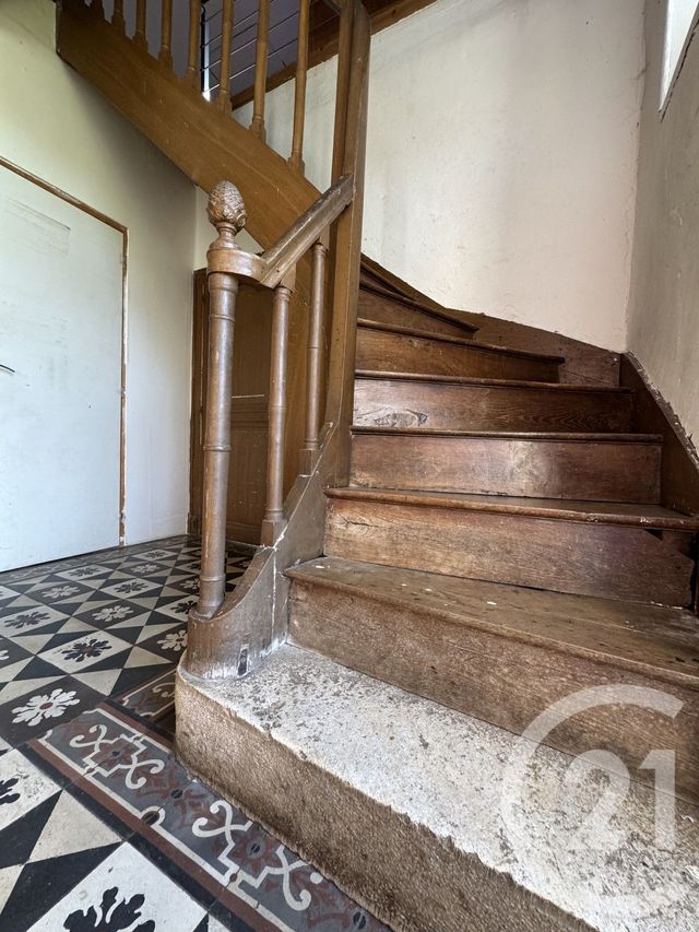 Maison &agrave; vendre - 7 pi&egrave;ces - 210,61 m2 - Neuvy St Sepulchre - 36 - CENTRE