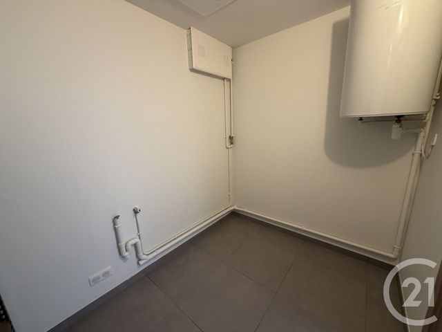 Appartement T1 &agrave; louer - 1 pi&egrave;ce - 41 m2 - Chateauroux - 36 - CENTRE