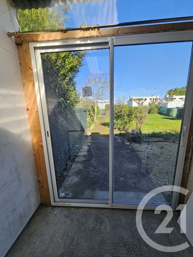 Maison &agrave; louer - 3 pi&egrave;ces - 54,28 m2 - Buzancais - 36 - CENTRE