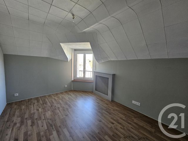 Maison &agrave; louer - 3 pi&egrave;ces - 77,76 m2 - Chateauroux - 36 - CENTRE
