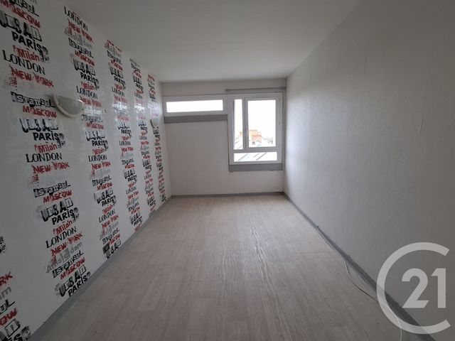 Appartement &agrave; vendre - 5 pi&egrave;ces - 77 m2 - Chateauroux - 36 - CENTRE