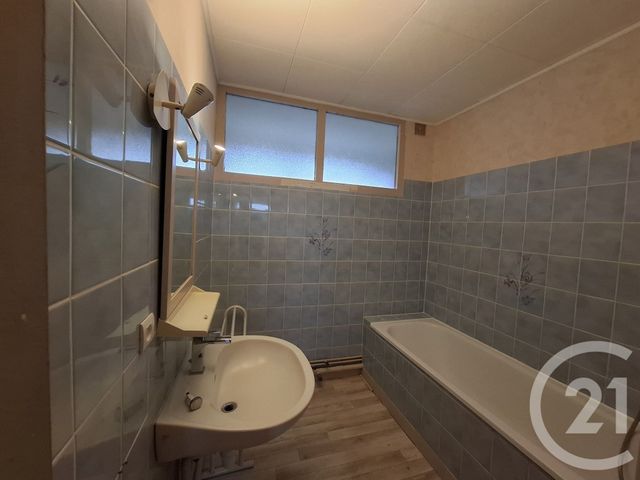 Appartement &agrave; vendre - 5 pi&egrave;ces - 77 m2 - Chateauroux - 36 - CENTRE