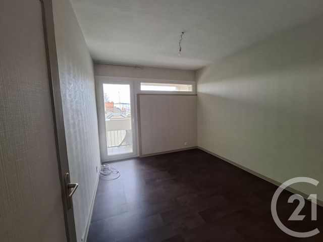 Appartement &agrave; vendre - 5 pi&egrave;ces - 77 m2 - Chateauroux - 36 - CENTRE