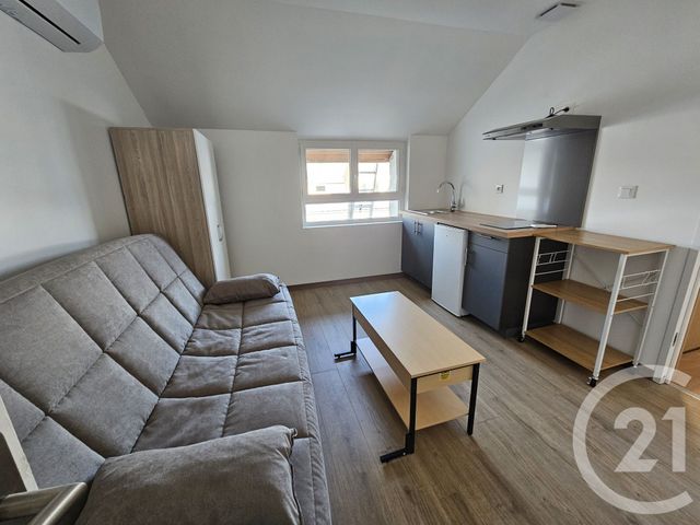 Appartement T1 &agrave; louer - 1 pi&egrave;ce - 14,70 m2 - Chateauroux - 36 - CENTRE