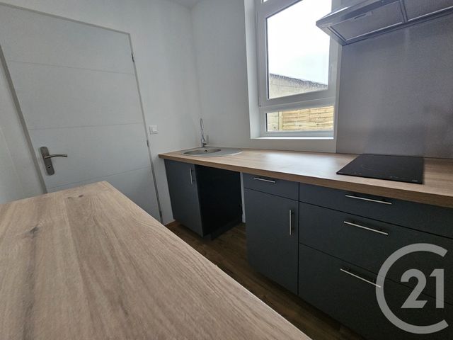 Appartement T2 &agrave; louer - 2 pi&egrave;ces - 29,96 m2 - Chateauroux - 36 - CENTRE