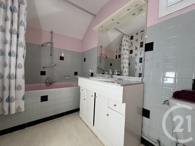 Maison &agrave; vendre - 4 pi&egrave;ces - 103,63 m2 - Chateauroux - 36 - CENTRE