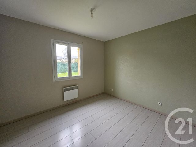 Maison &agrave; louer - 4 pi&egrave;ces - 78,11 m2 - Vineuil - 36 - CENTRE