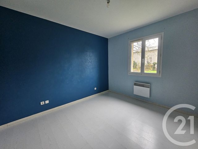 Maison &agrave; louer - 4 pi&egrave;ces - 78,11 m2 - Vineuil - 36 - CENTRE